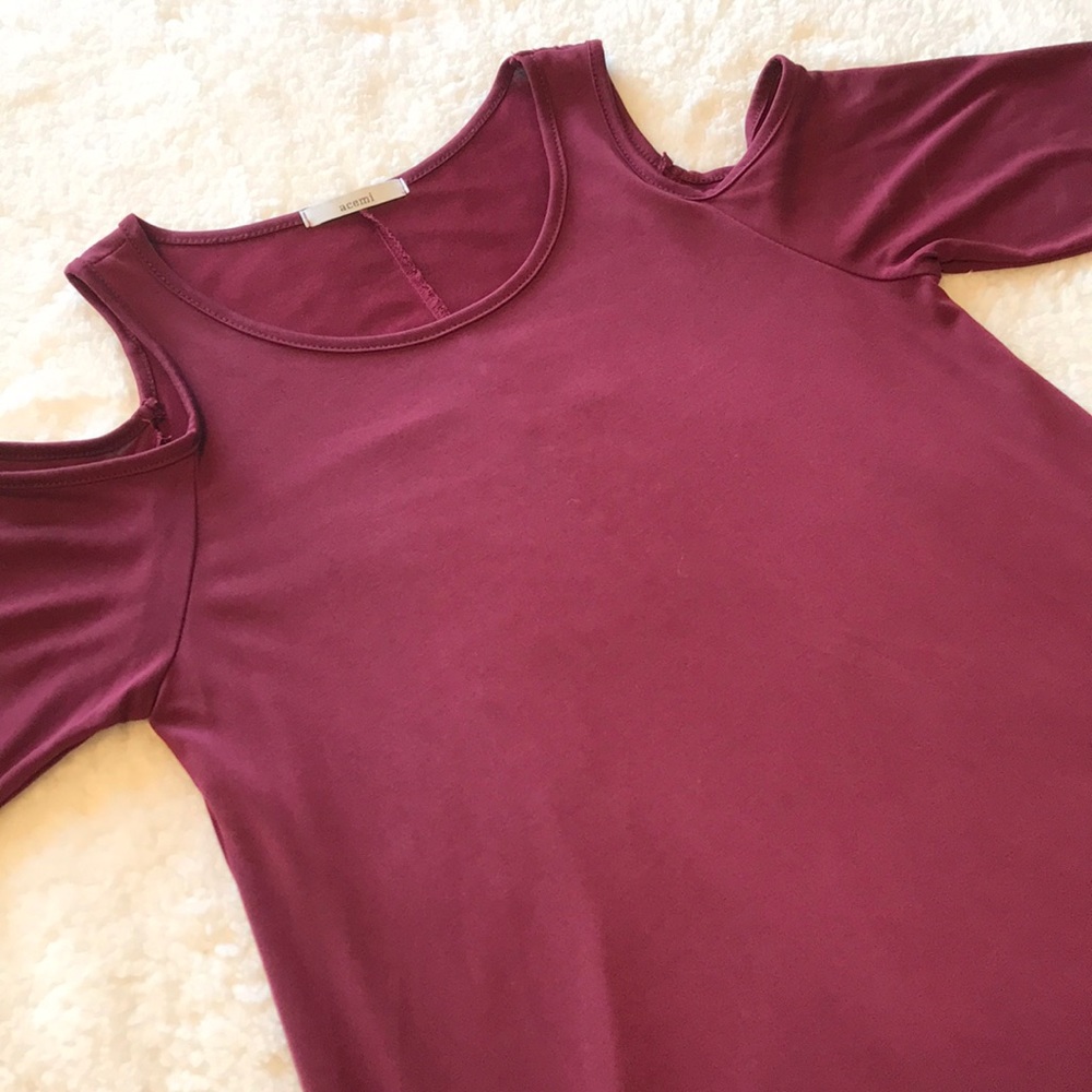 Acemi | Cold Shoulder short sleeved Dress - size S